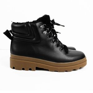 🦋 NORDSTROM Rack Black Faux Leather Combat Boots Women Size 9.5 Lace Up Sherpa